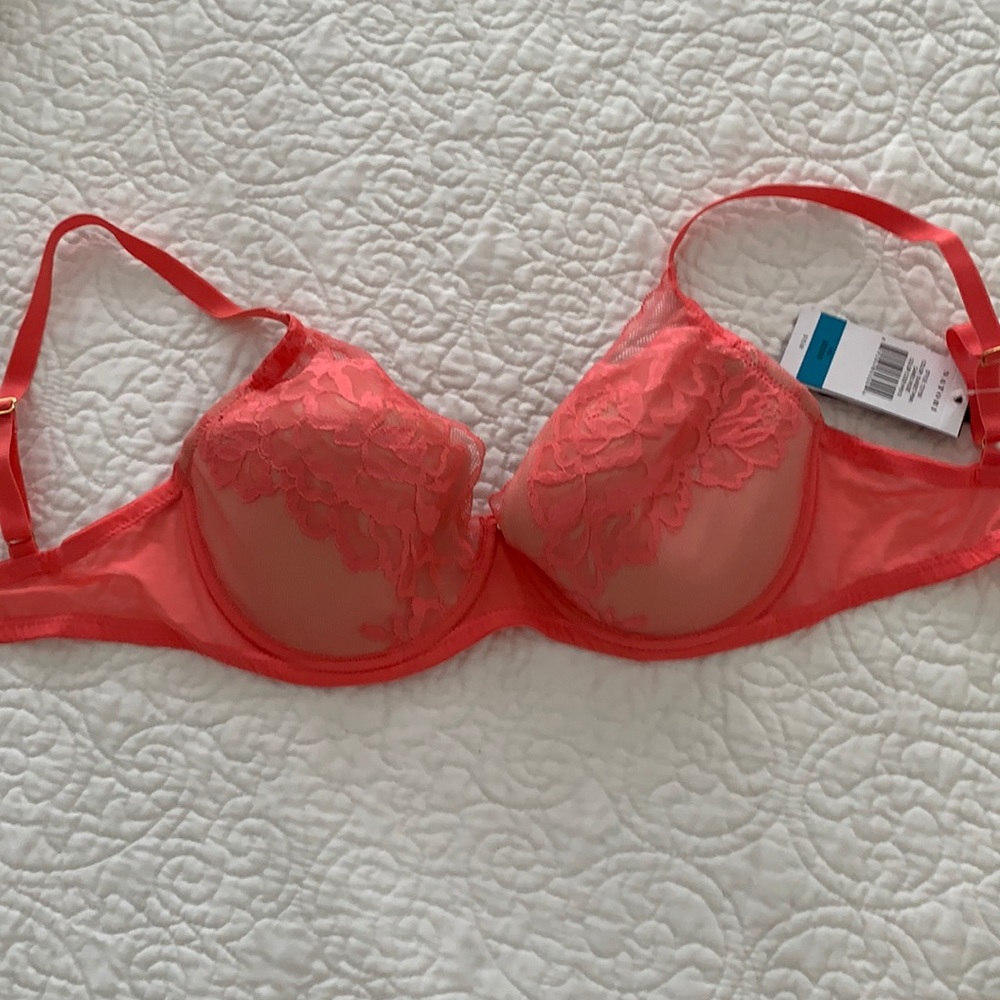 Natori Flora Bra NWT size 30DDD